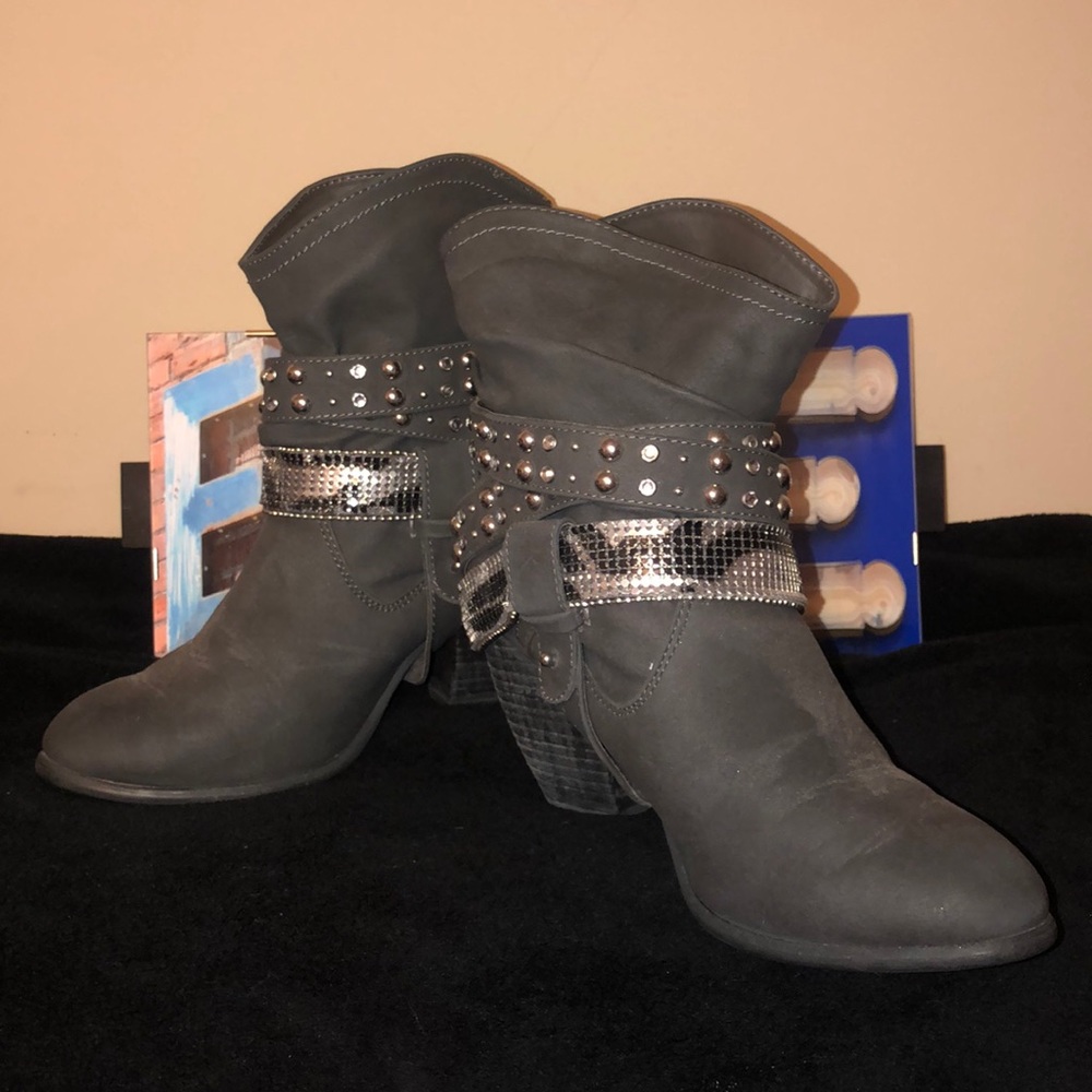Mini cowgirl boot bedazzled